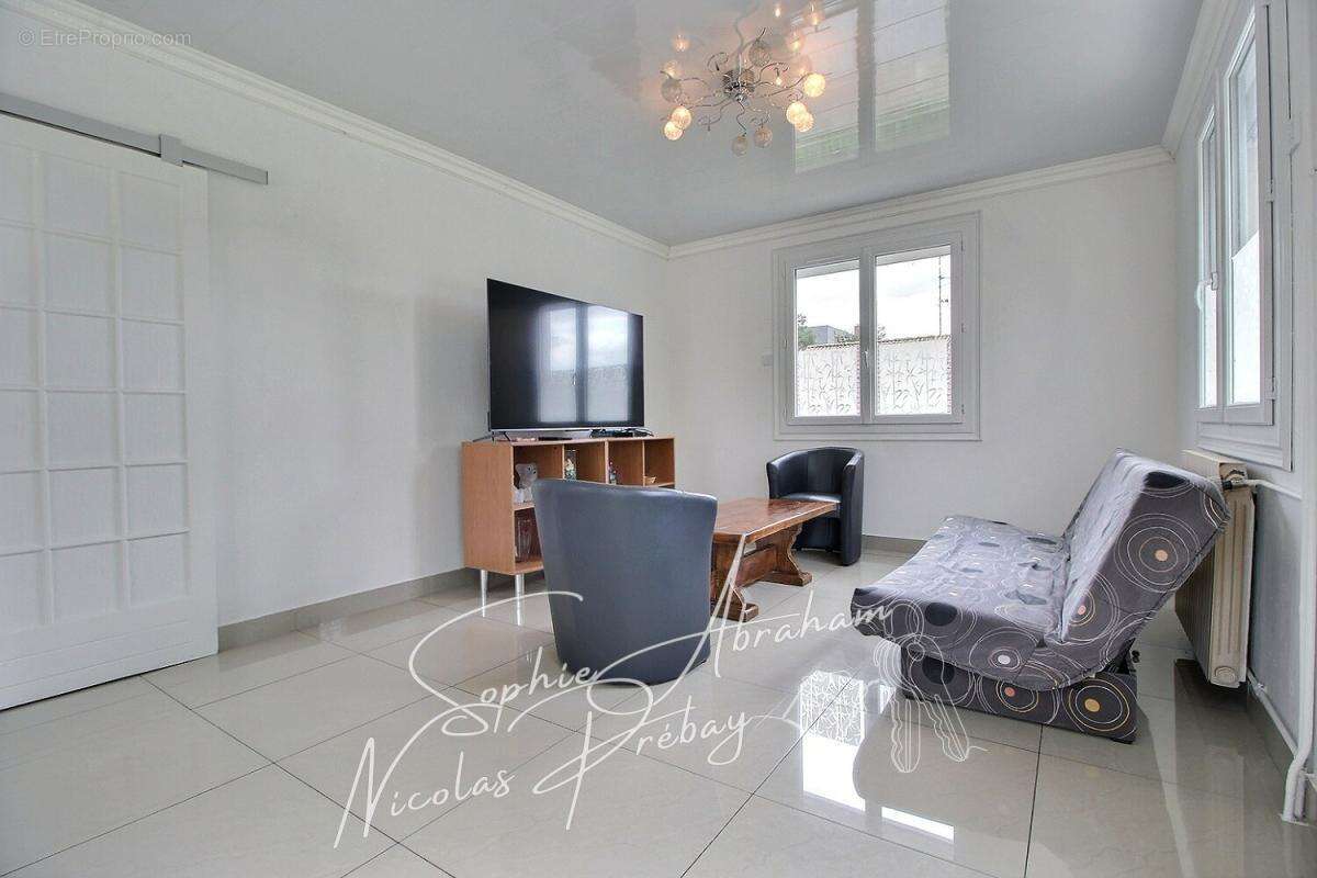 Maison à ANGERVILLE