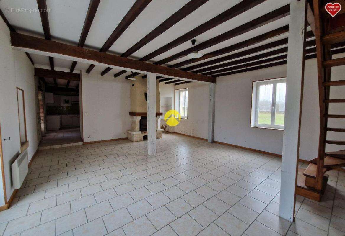 Maison à LA GUERCHE-SUR-L&#039;AUBOIS