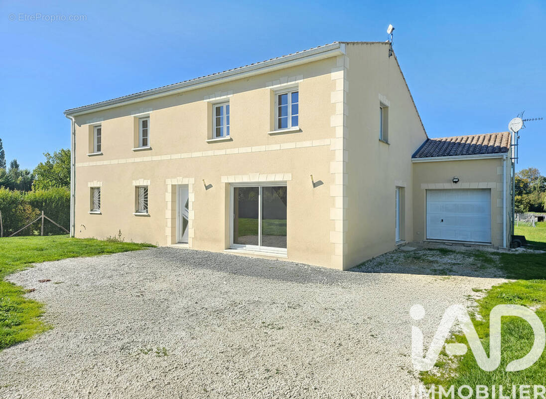 Photo 1 - Maison à SAINT-FORT-SUR-LE-NE
