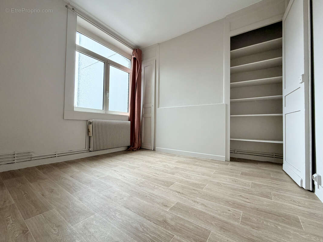 Appartement à LA MADELEINE