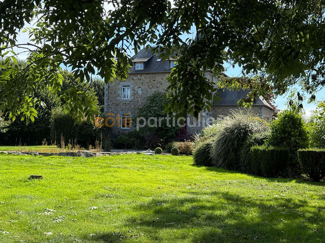 Angey, Demeure de charme familiale 216m2 ,5 chambres ,Parc arboré & bassin naturel - photo 18