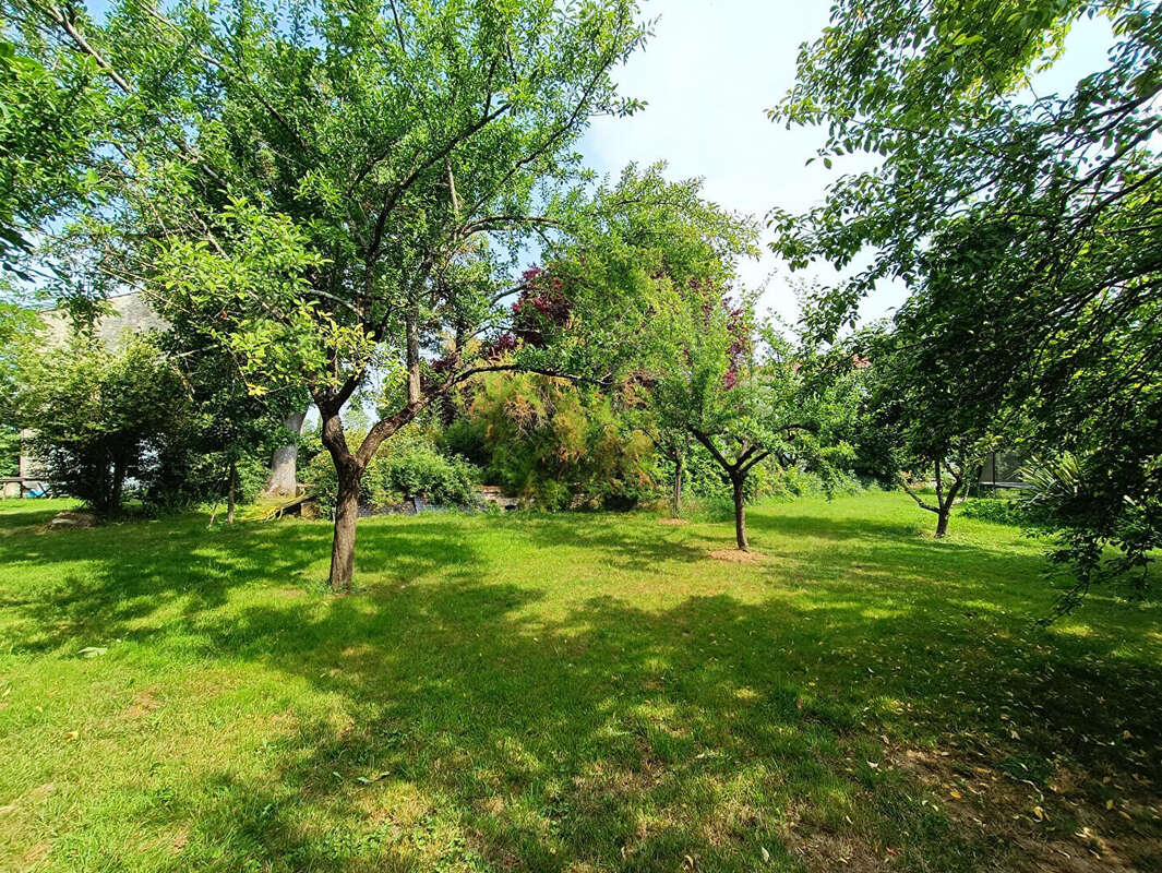 Maison à SAINTE-SEVERE