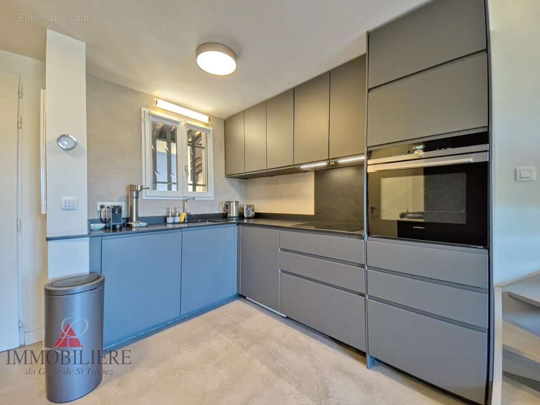 Appartement à COGOLIN