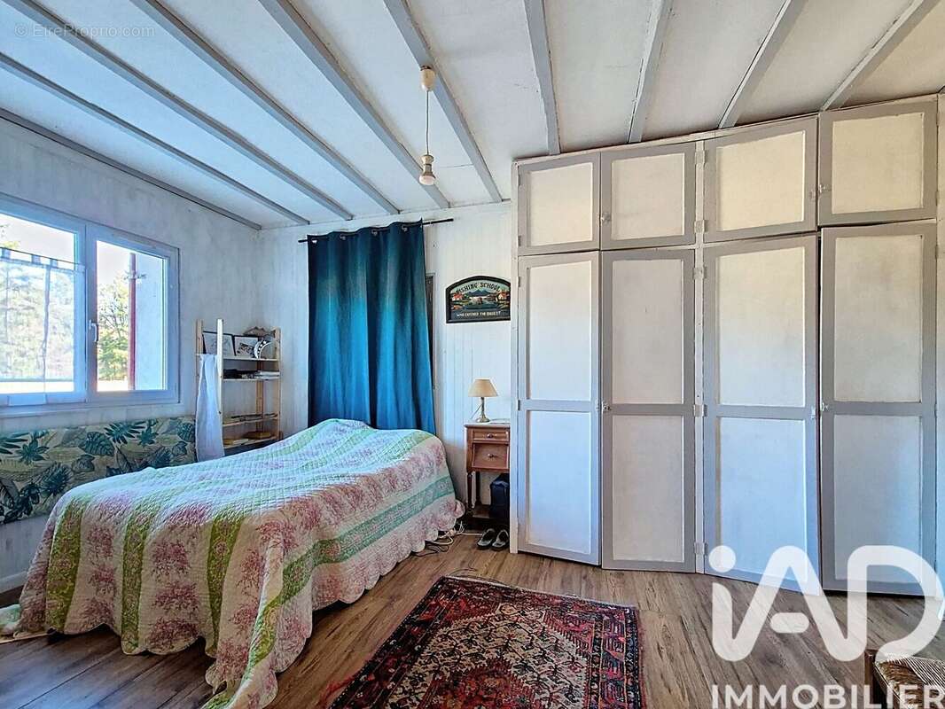 Maison 83 m² à Saint-Hilaire  - photo 5