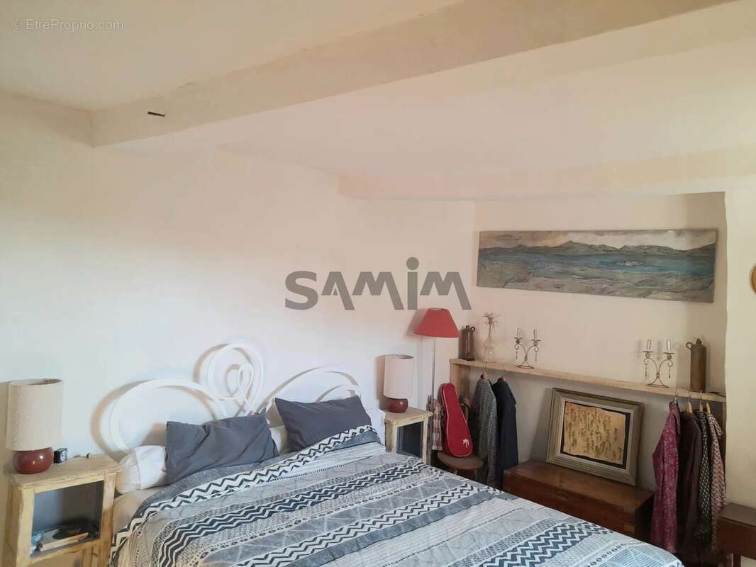 A vendre  - maison de village authentique  renovee  et jardi - photo 15