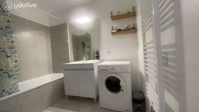 Appartement à SARTROUVILLE