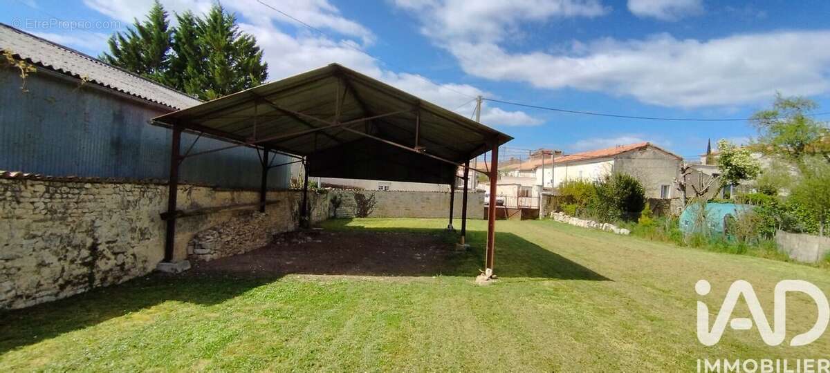 Terrain 732 m² à Nere  - photo 6