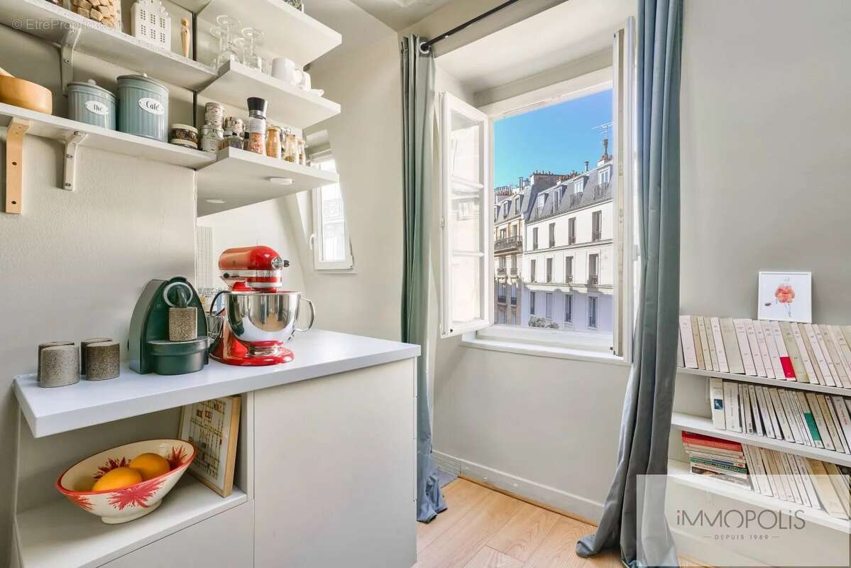 Appartement à PARIS-18E