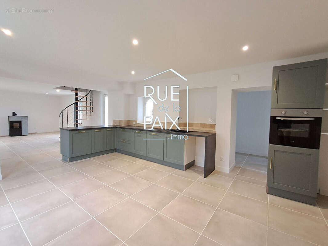 Maison à CHATELLERAULT