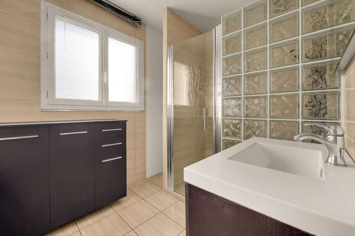 Maison à CASTELGINEST