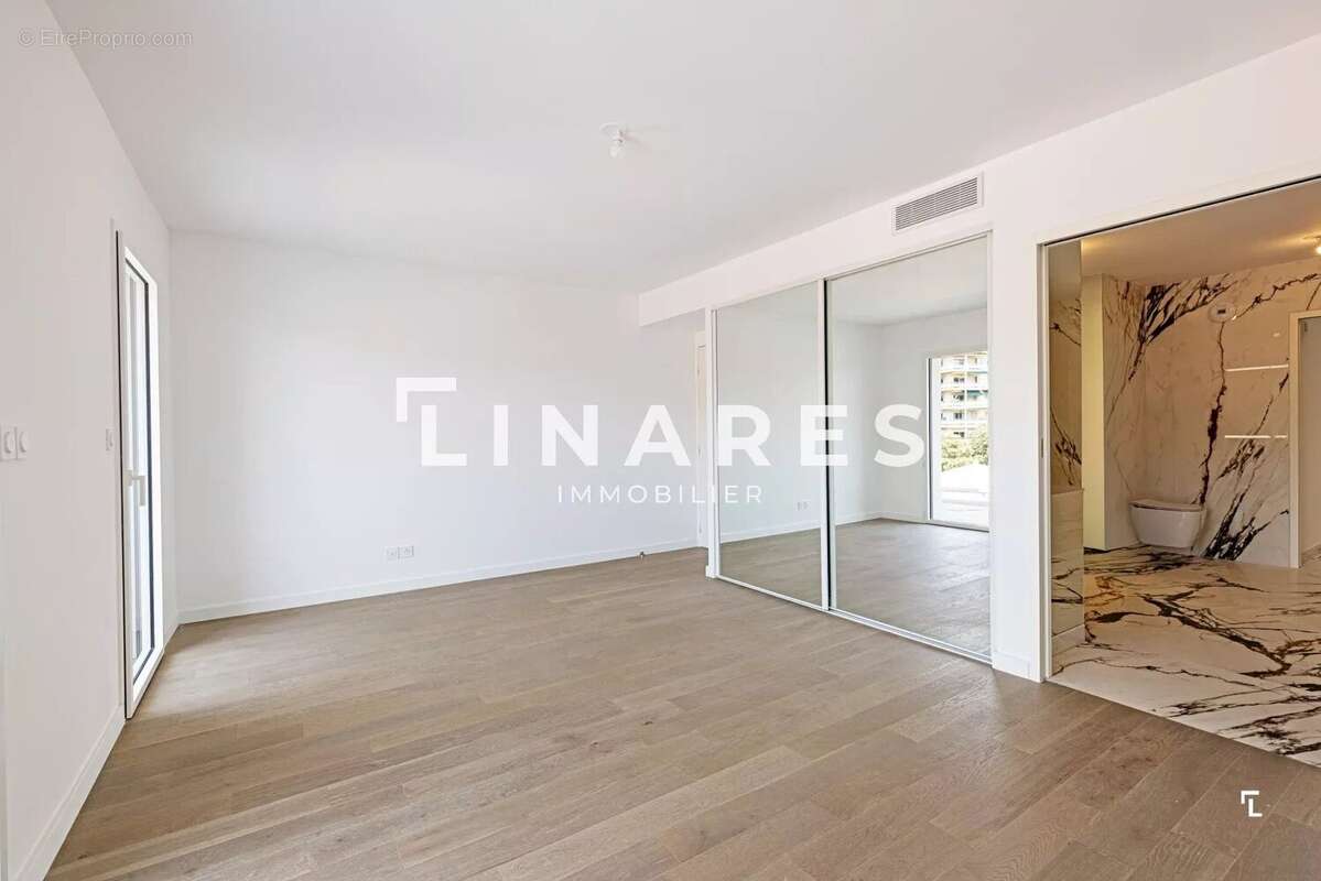 LE SKYINE - Appartement T4 de 160m² - Rooftop - Terrasses panoramiques - 13008 - photo 11