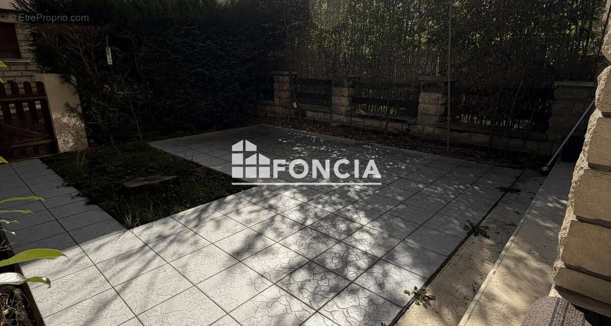 Appartement à LE VESINET