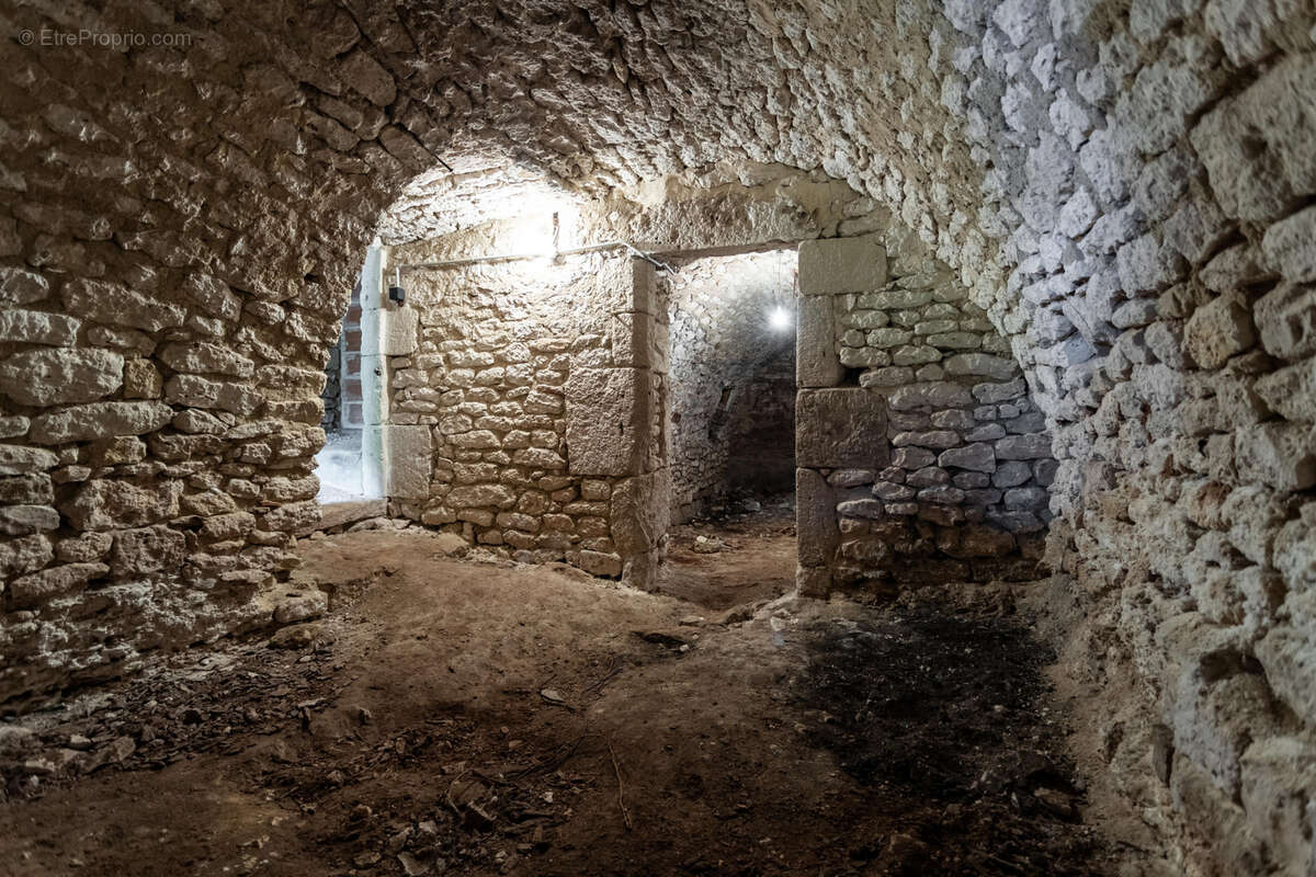 Maison à CASTELNAU-MONTRATIER