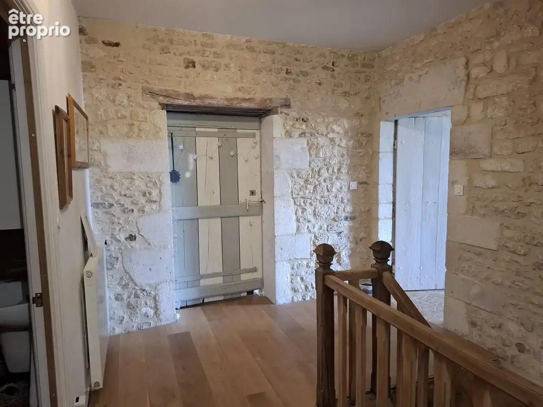 Fabuleuse maison de ville avec potentiel commercial proche de toutes les commodités - photo 8