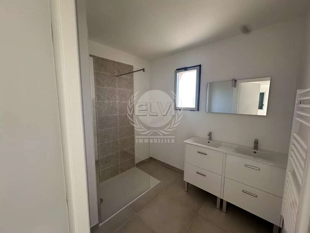 Appartement à PLAN-DE-LA-TOUR