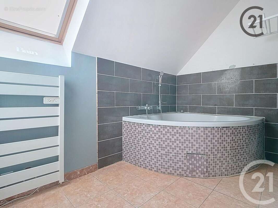 Maison à FONTVANNES