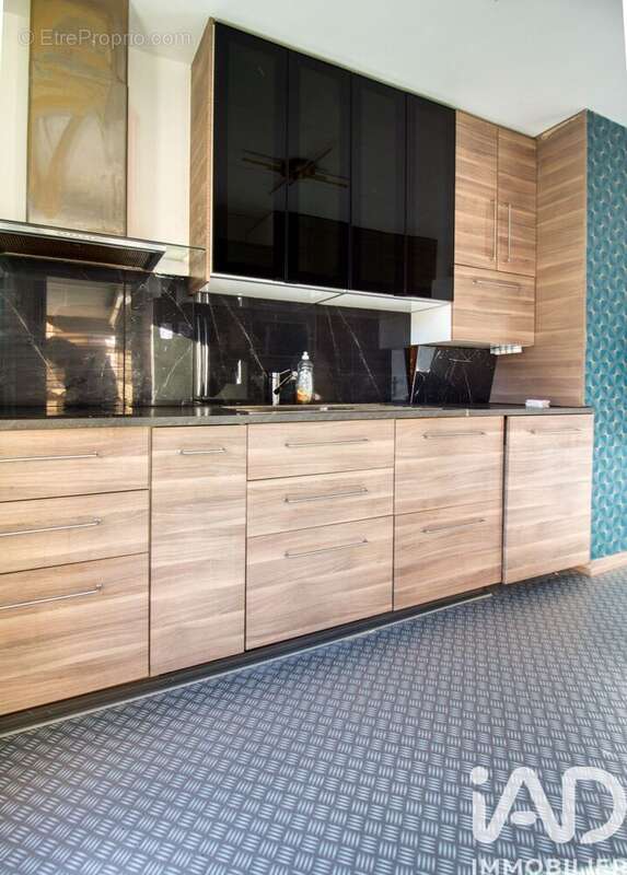 Photo 6 - Appartement à COURBEVOIE