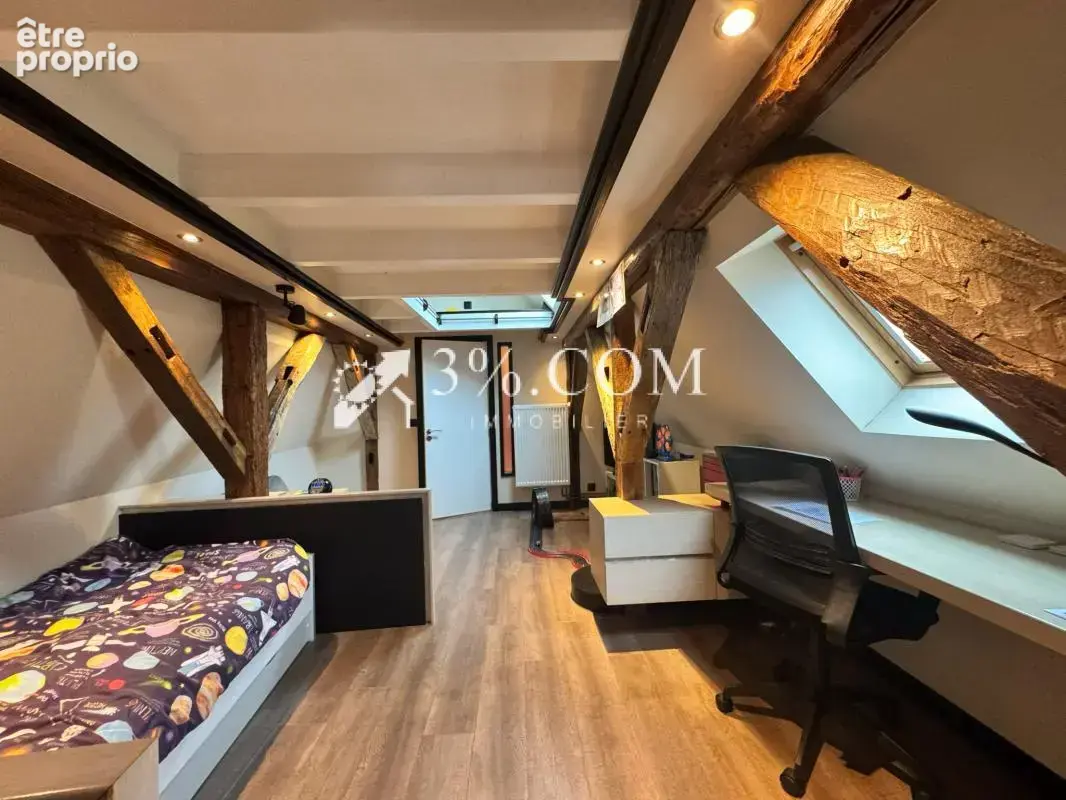 3%COM  Immeuble composé d'un  belle habitation et d'un local - photo 10