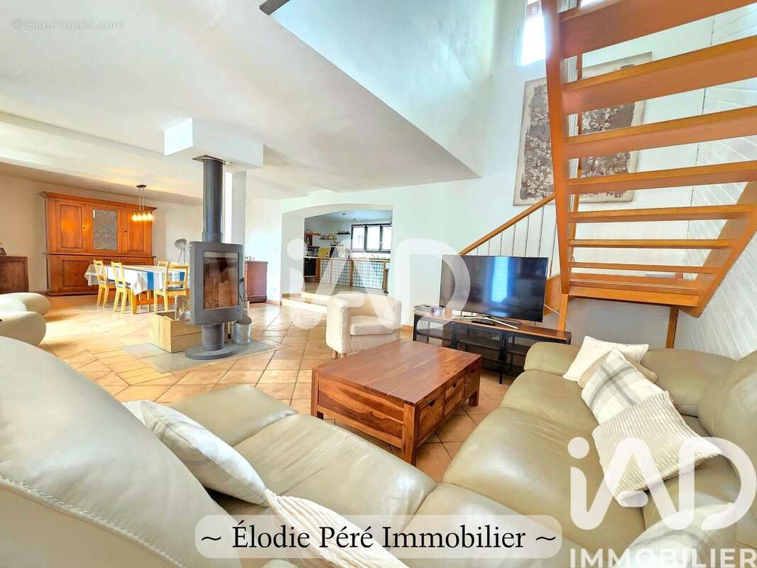 Maison 320 m² à Labatut-Riviere  - photo 9