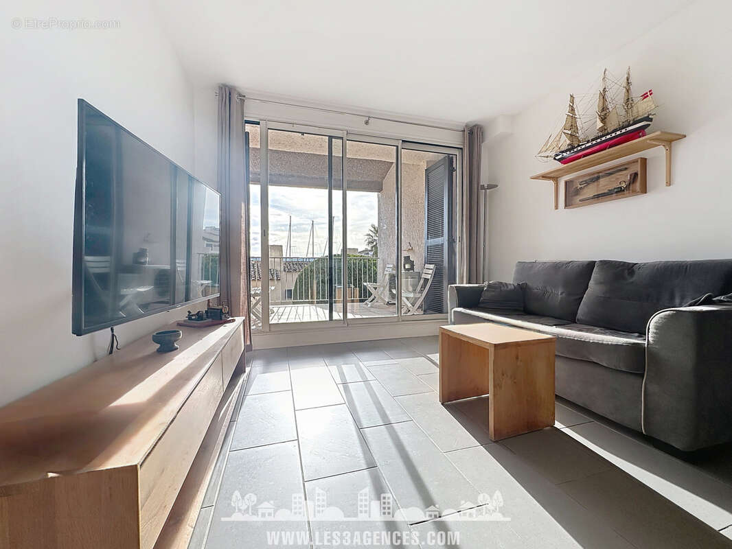 Appartement à COGOLIN