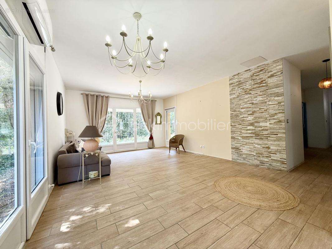 Une maison récente où il ne reste plus qu’à poser vos valises ! - photo 6