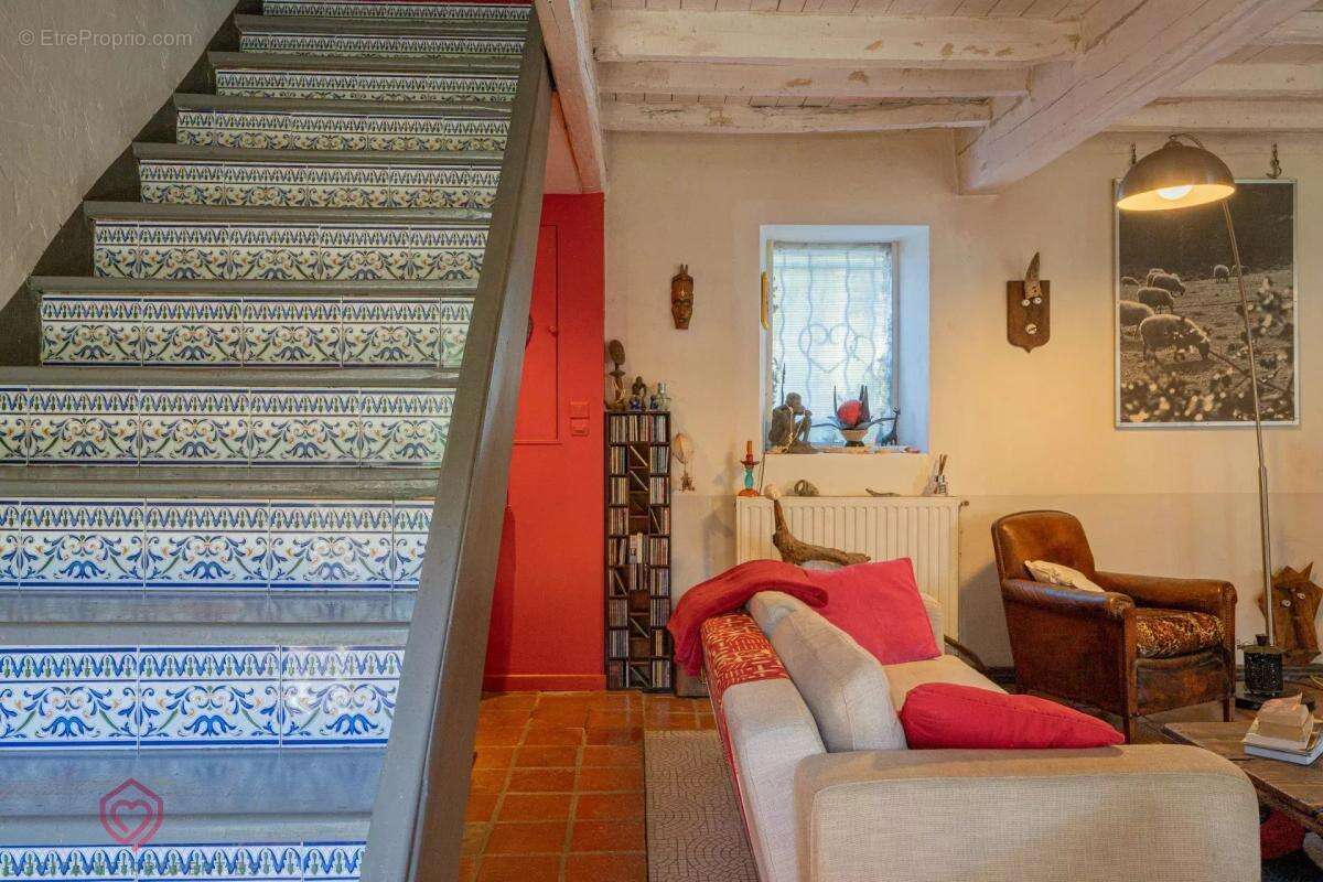 Maison à LABRUGUIERE