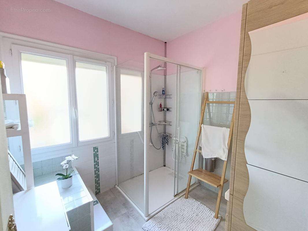 Maison à DAMMARIE-LES-LYS