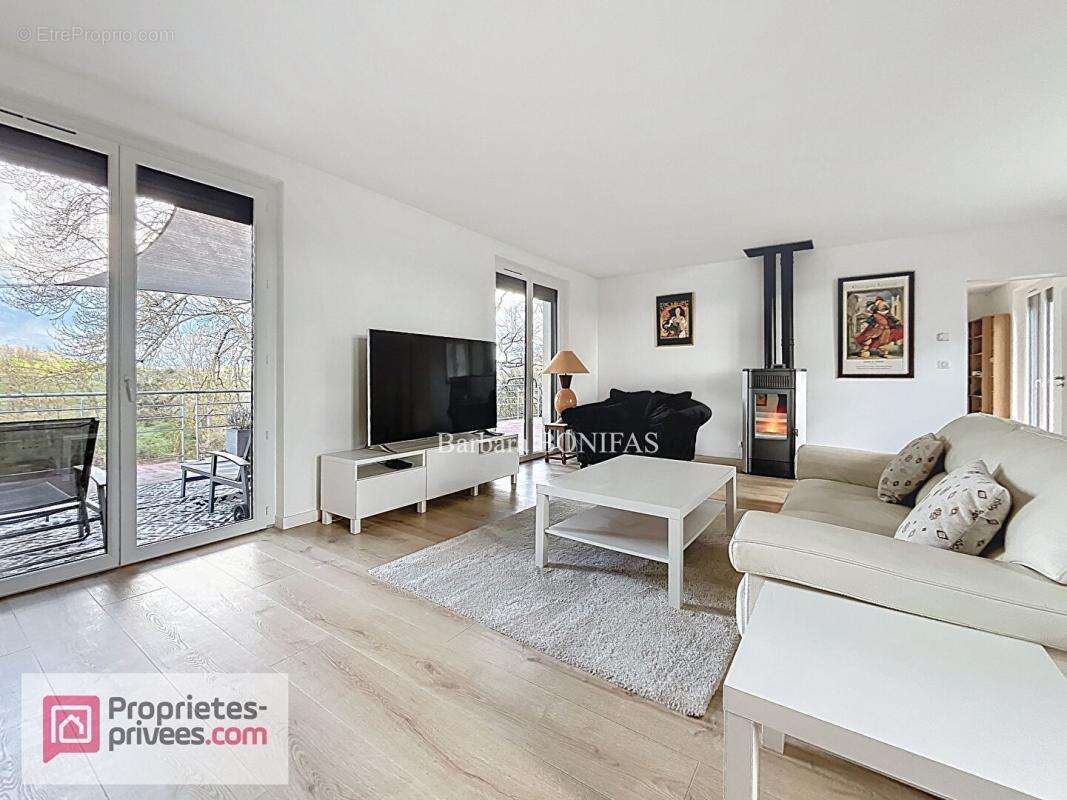 Maison à SAINT-SULPICE