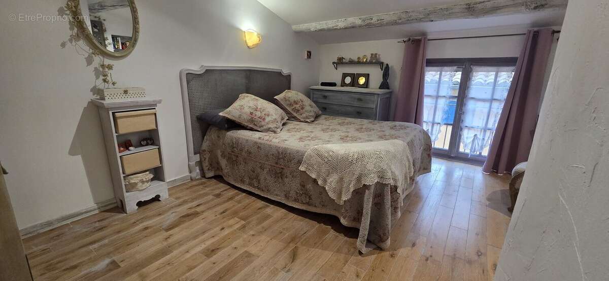 Maison à SAINT-QUENTIN-LA-POTERIE