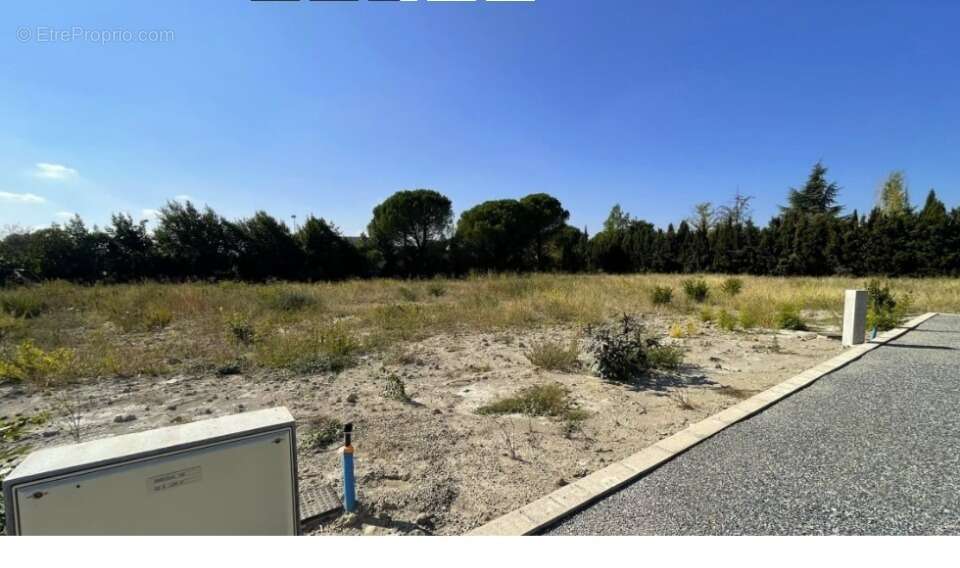 Terrain à LEZIGNAN-CORBIERES