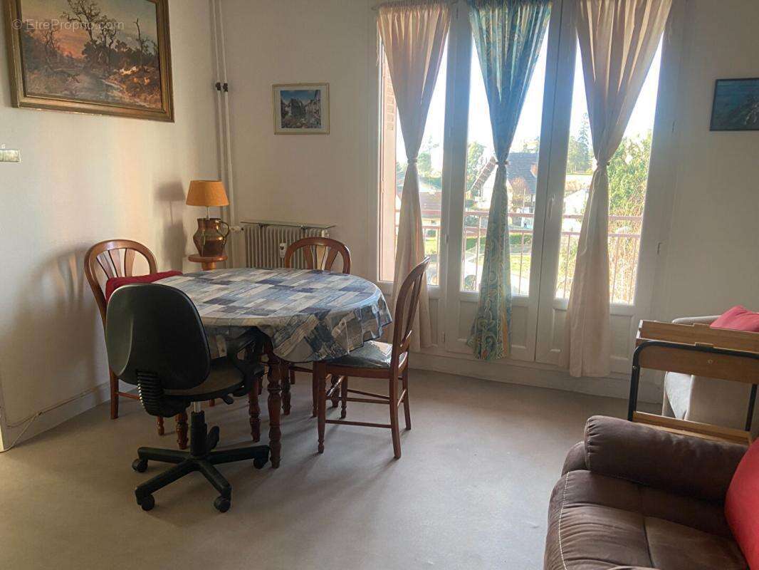 Appartement à RIORGES