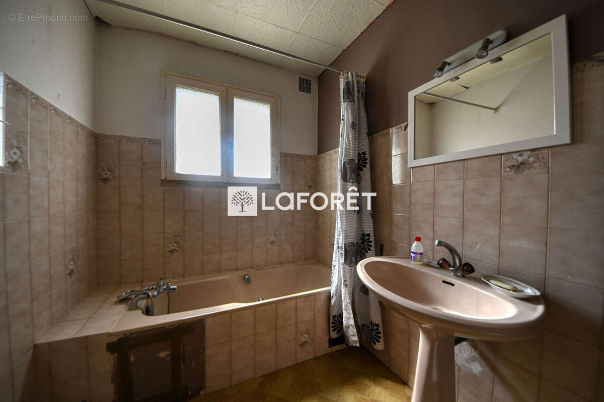 Au calme, maison de plain-pied de 100 m² à vendre à Montans - photo 7