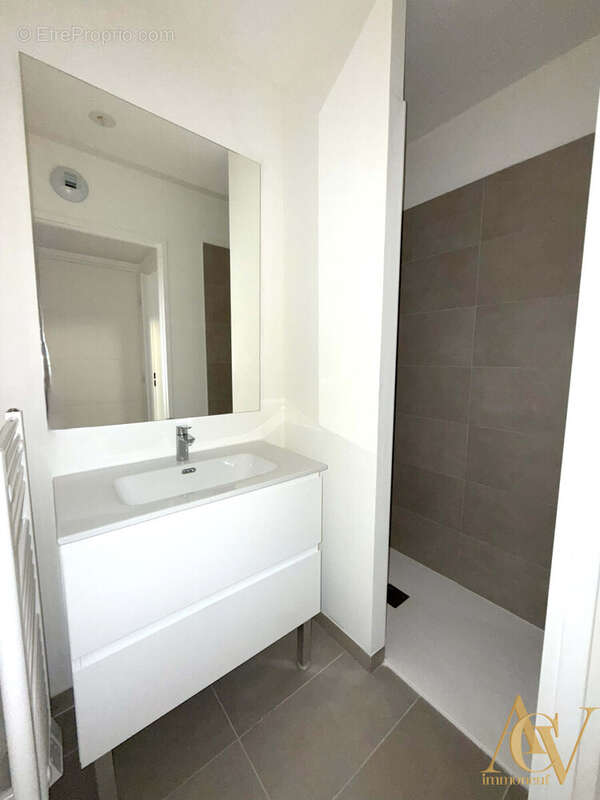 T3 Dernier étage Terrasse &amp;amp; Vue Exceptionnelle 6 - Appartement à COGOLIN