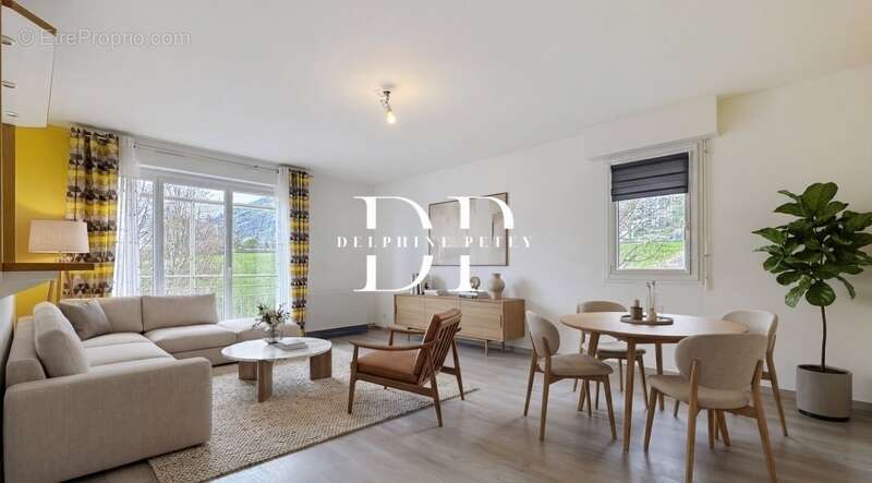 Appartement à COLLONGES-SOUS-SALEVE