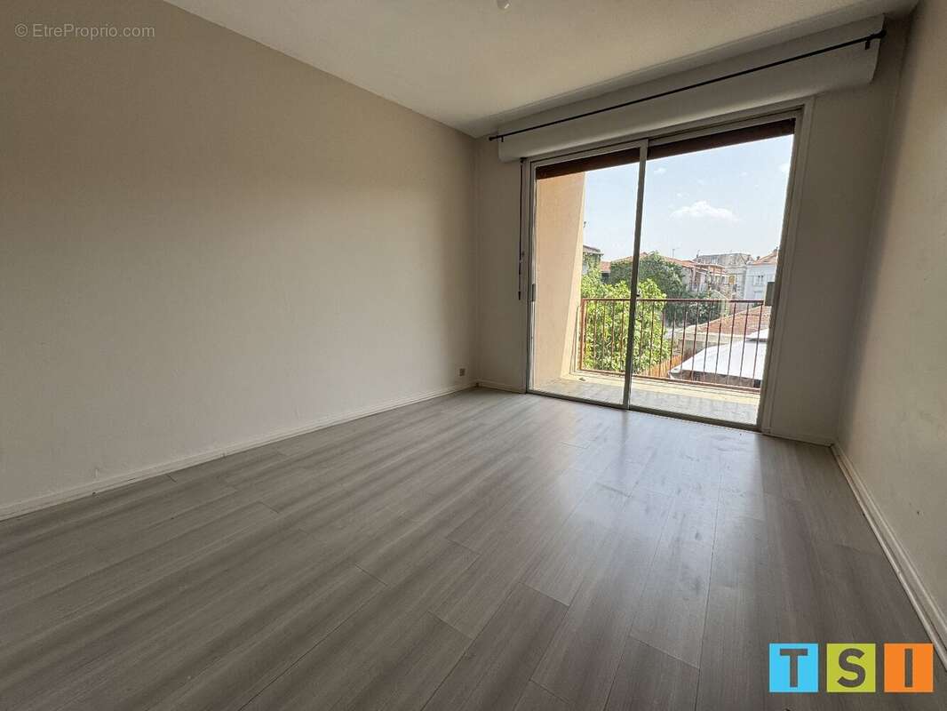 À vendre  Appartement T4 de 88 m² avec garage et cave - photo 9