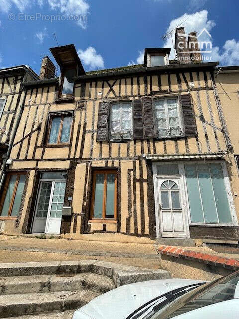 Maison 130 m² à Chateau-Renard  - photo 6