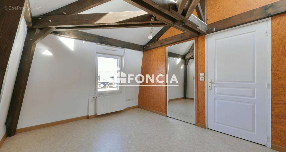 Maison à CONNERRE