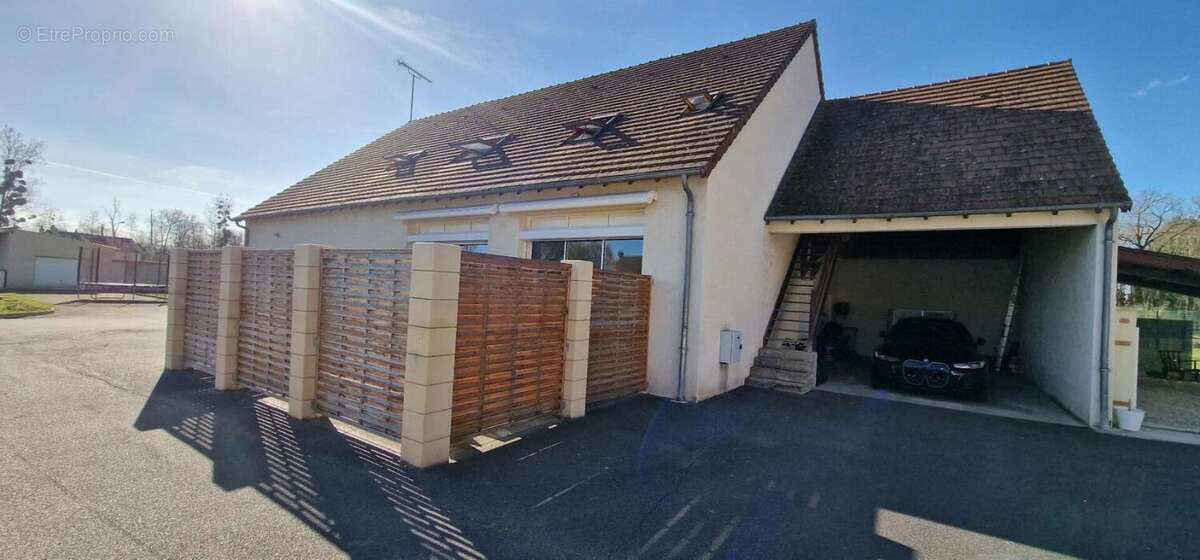 Maison à NOYERS-SUR-CHER
