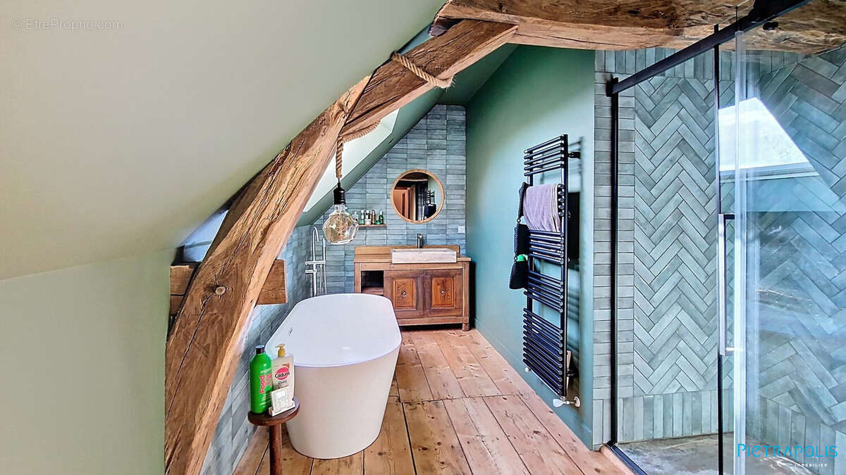 Maison 140 m² à La Chapelle-De-Bragny  - photo 4