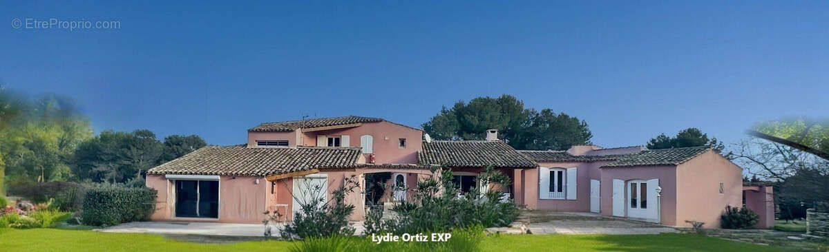 Mas Gite ou chambres d'hôtes - Maison à LAMBESC