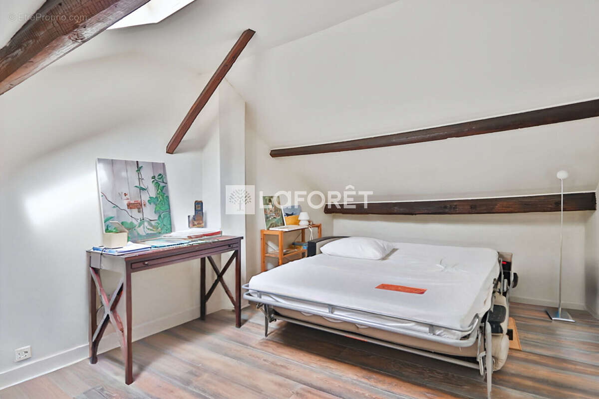 Appartement à PARIS-14E