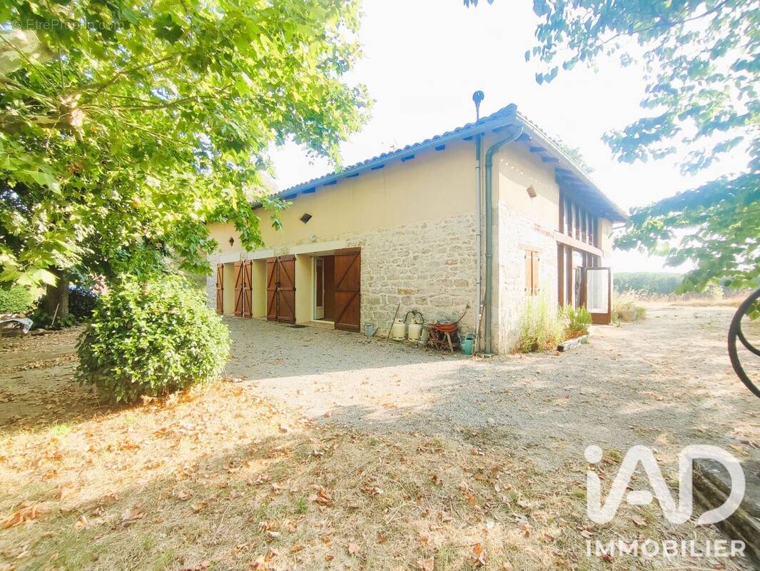 Photo 1 - Maison à REALVILLE