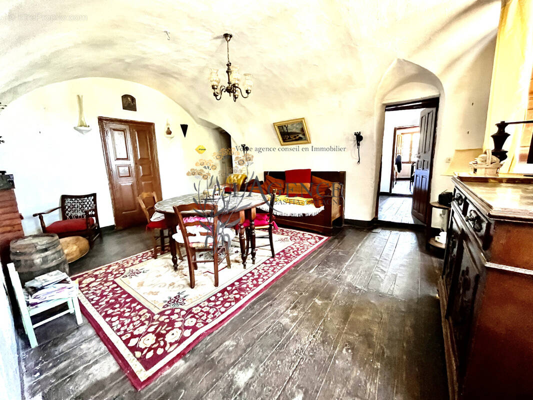 Appartement à VALLE-DI-ROSTINO