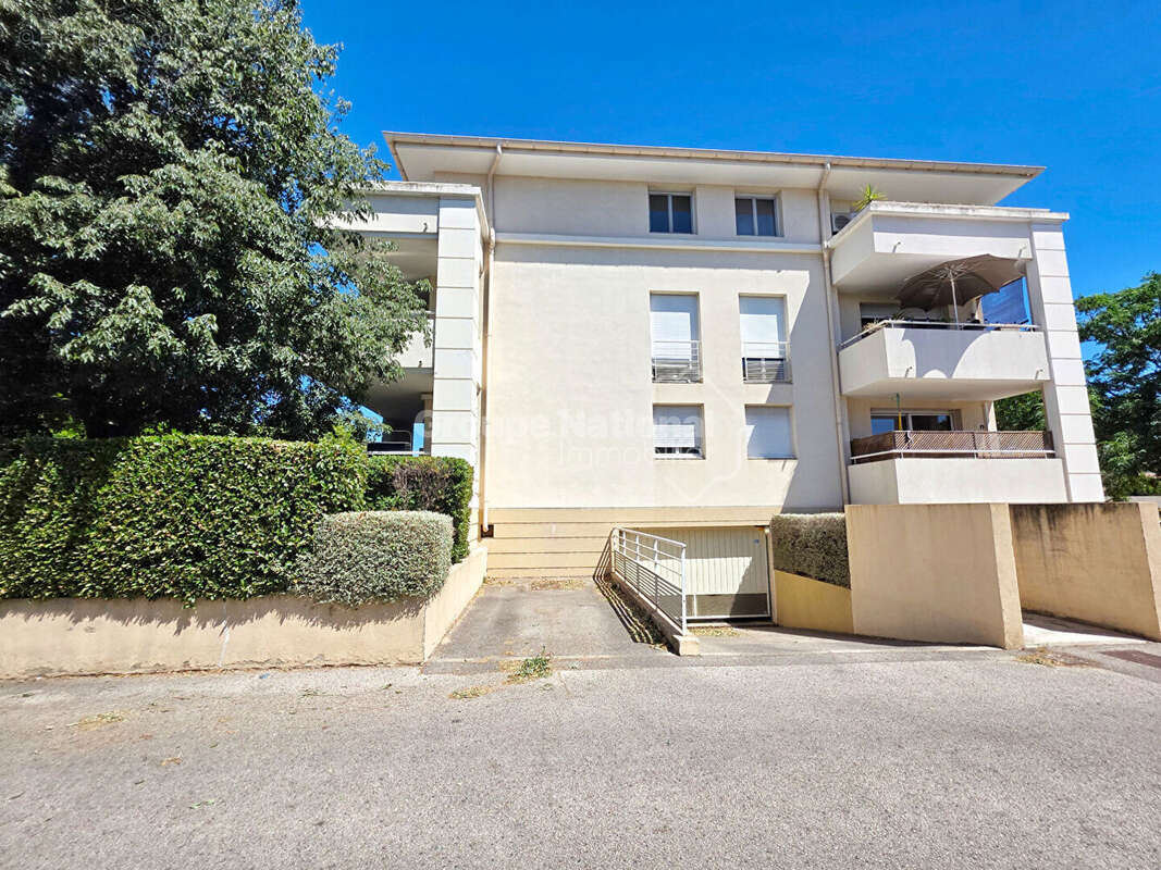 EXCLUSIVITÉ  T3 de 55 m² avec terrasse et garage - photo 15