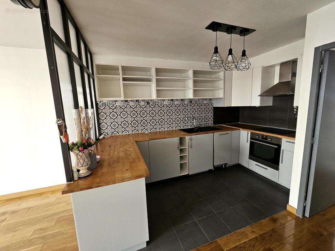 Appartement à AUBERVILLIERS
