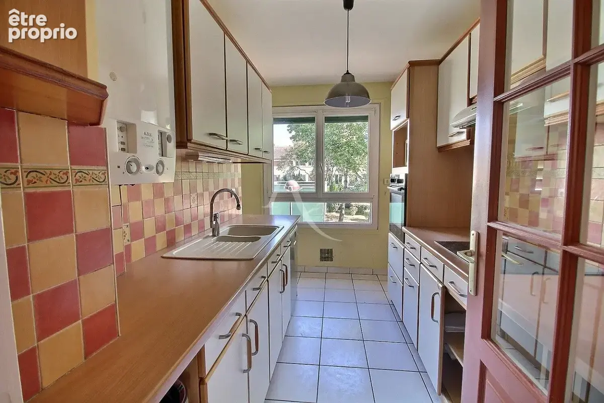 Appartement 4 pièces de 85 m² avec grand balcon et faibles charges - photo 4