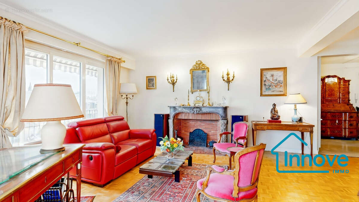 Appartement à VERSAILLES