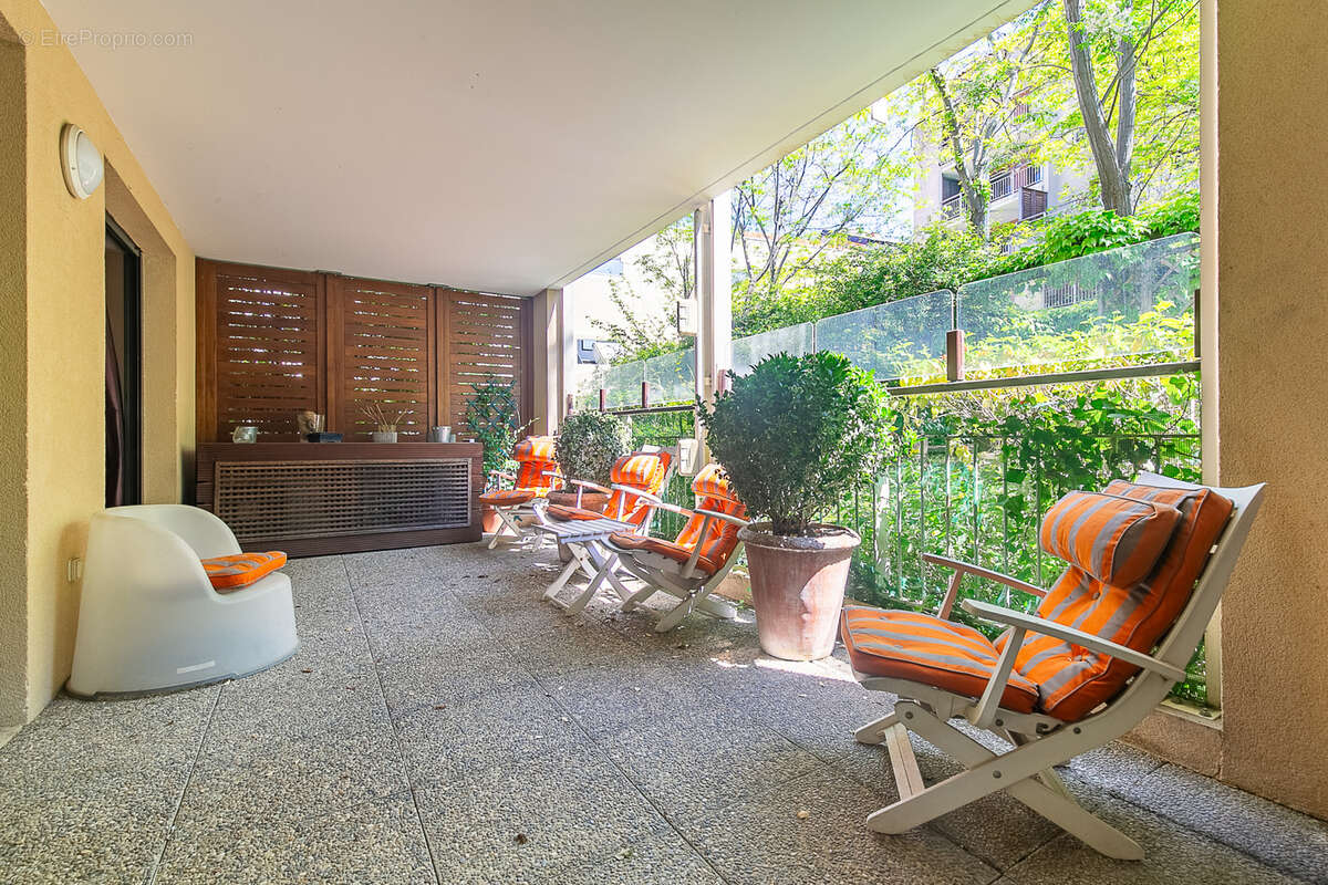 Appartement à MARSEILLE-7E