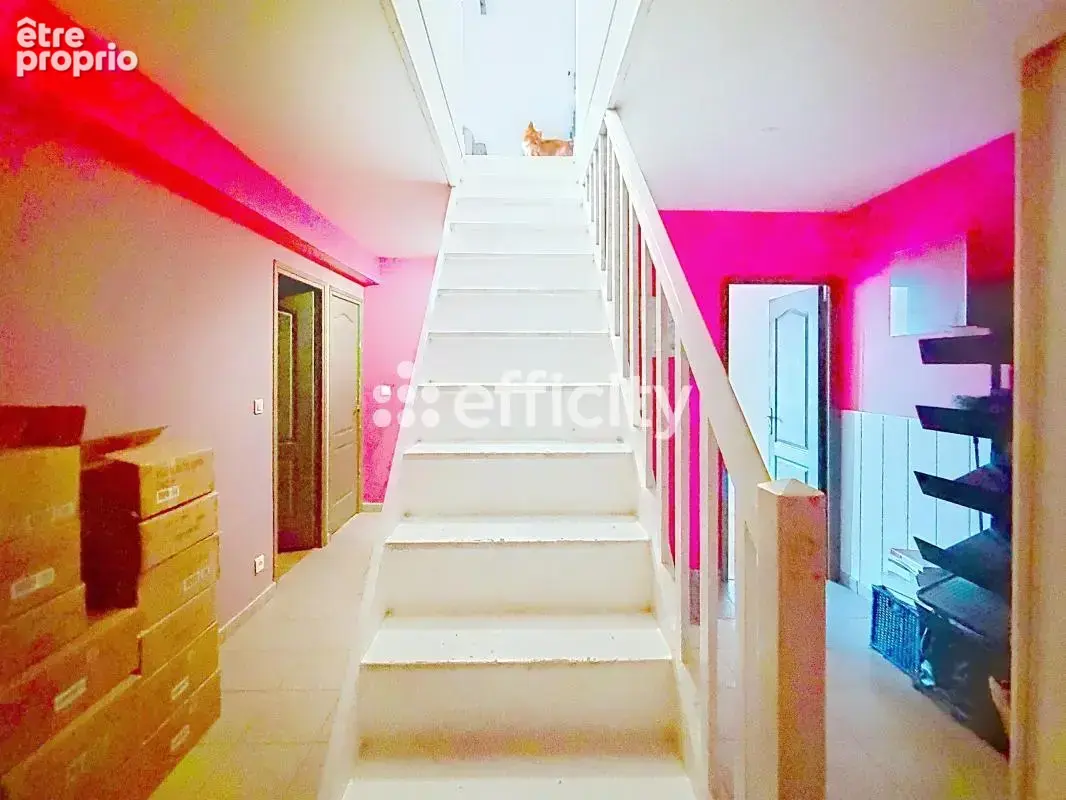 Maison 6 pièces 142 m² à vendre à La Monnerie-Le-Montel (63650) - photo 12