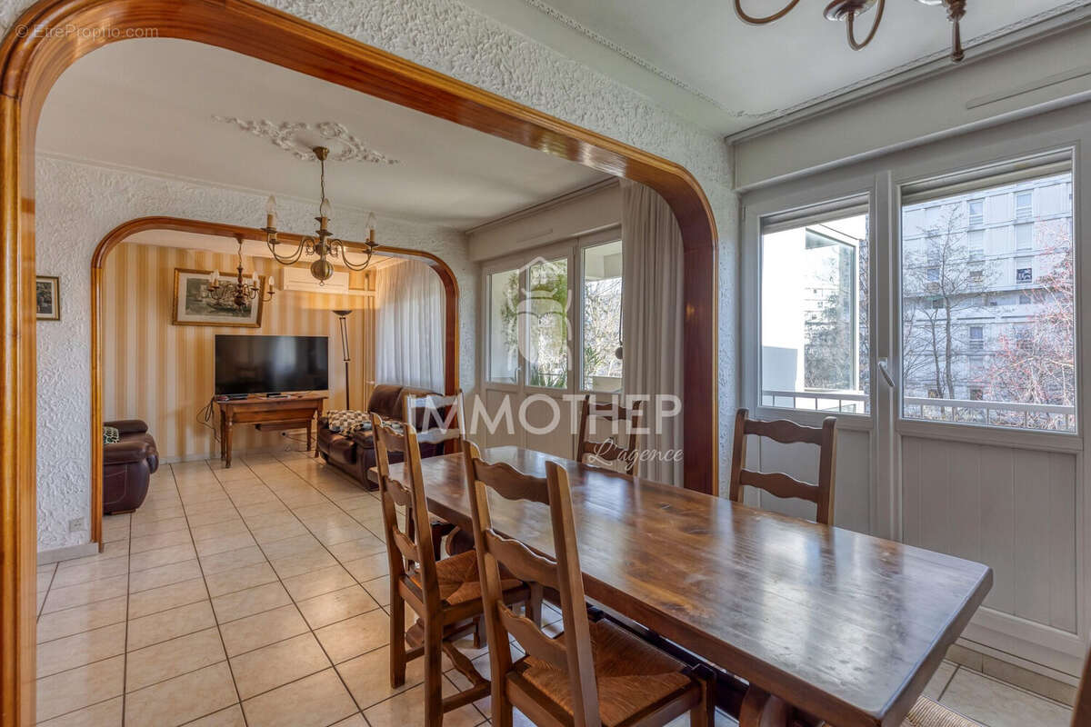 Appartement à ECHIROLLES